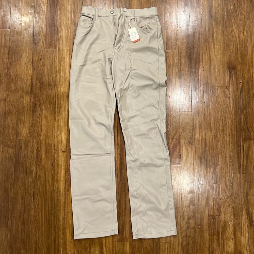 Abercrombie A&F NWT 90s straight ultra high rise vegan leather pant 26L